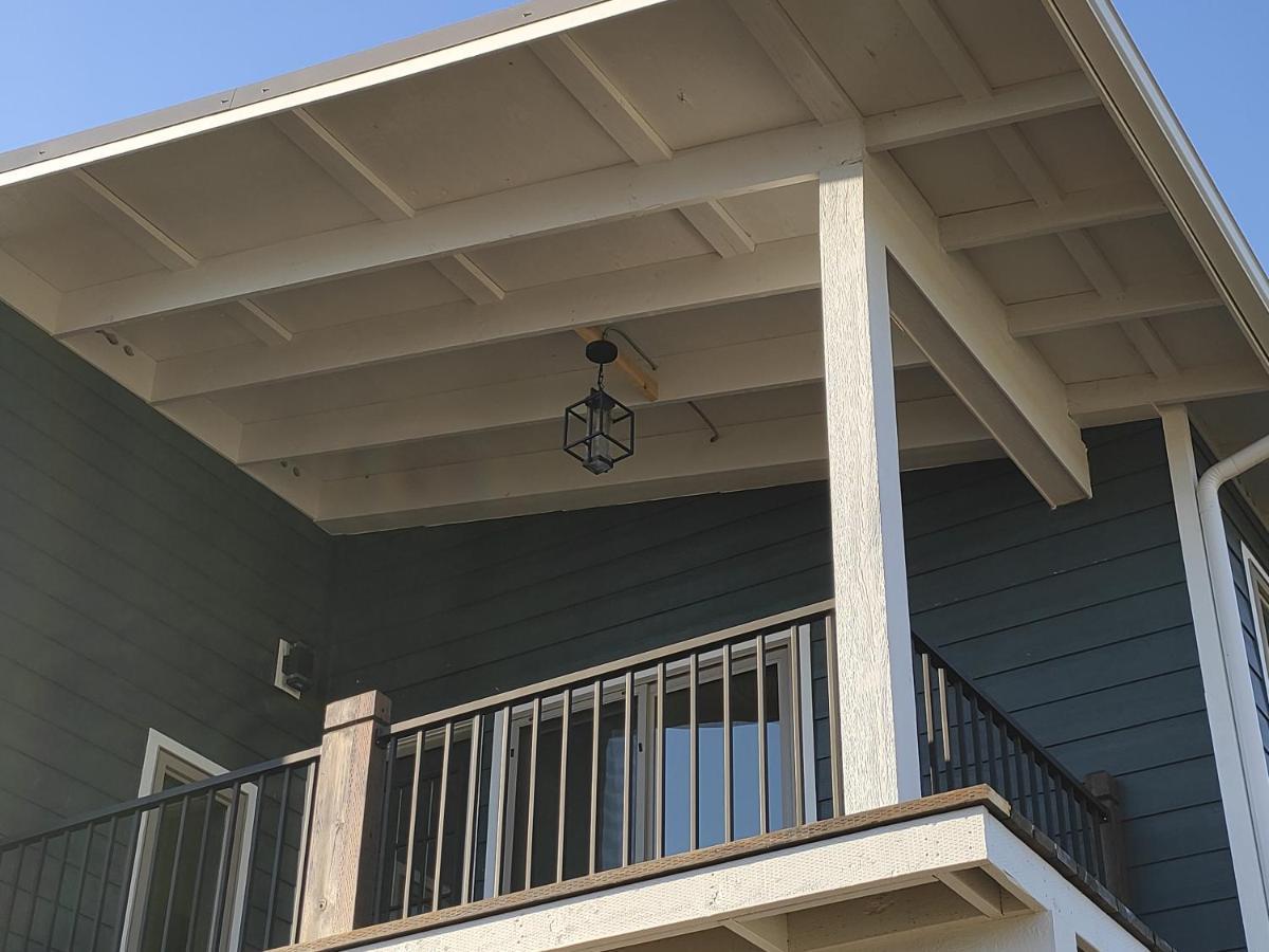 New House With Comfortable King Beds Medford Exterior photo